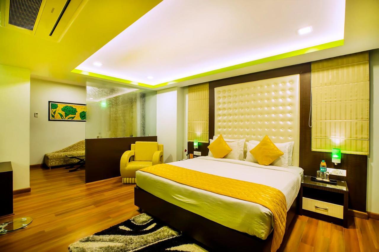 Hotel Kapish Smart-All Pure Veg Jaipur Exteriör bild
