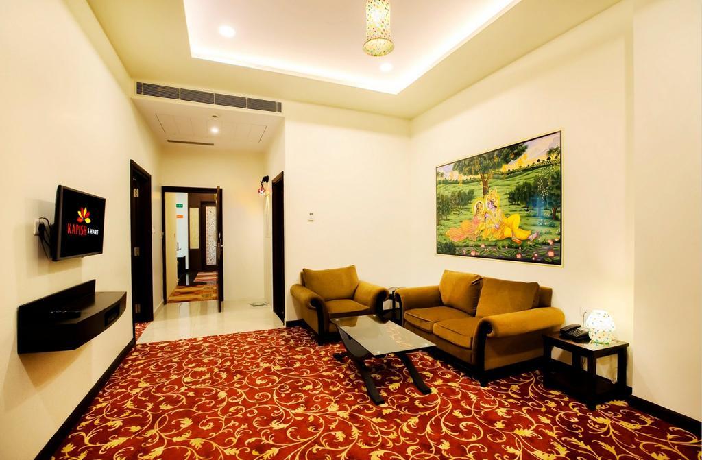 Hotel Kapish Smart-All Pure Veg Jaipur Exteriör bild